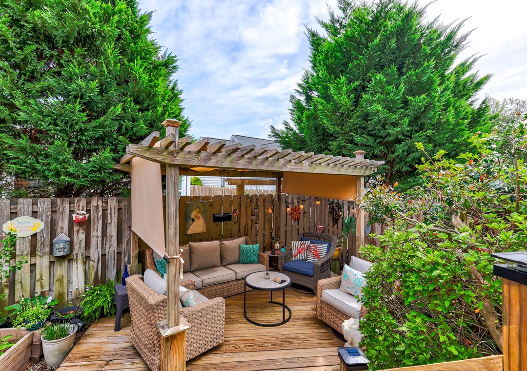 The Cottages @ The Porches | Back Deck Pergola