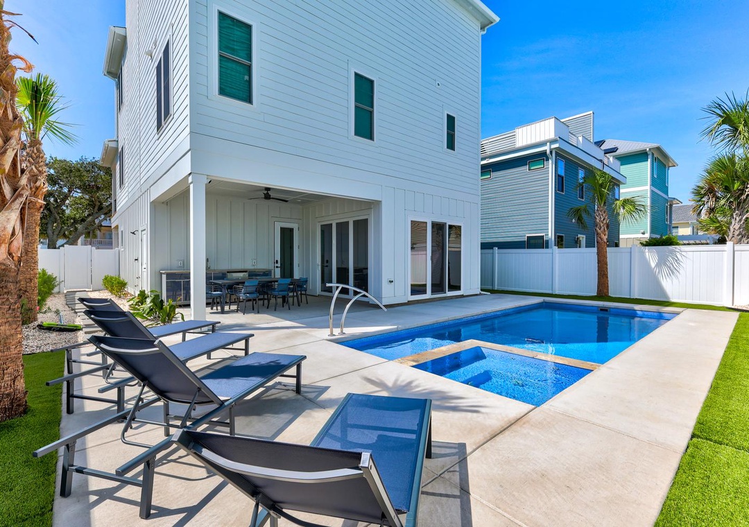 Ocean Blvd Retreat at the Beach | Pool Area