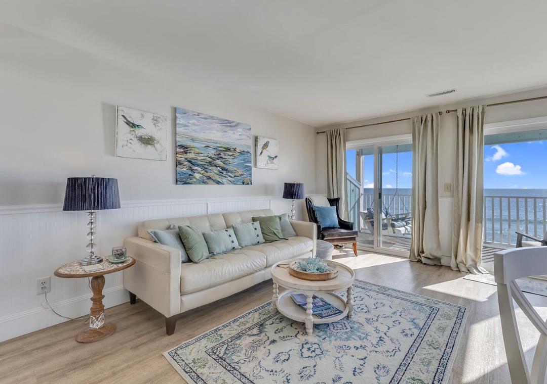 Shore Am Happy Riggings P2-Main Living Area