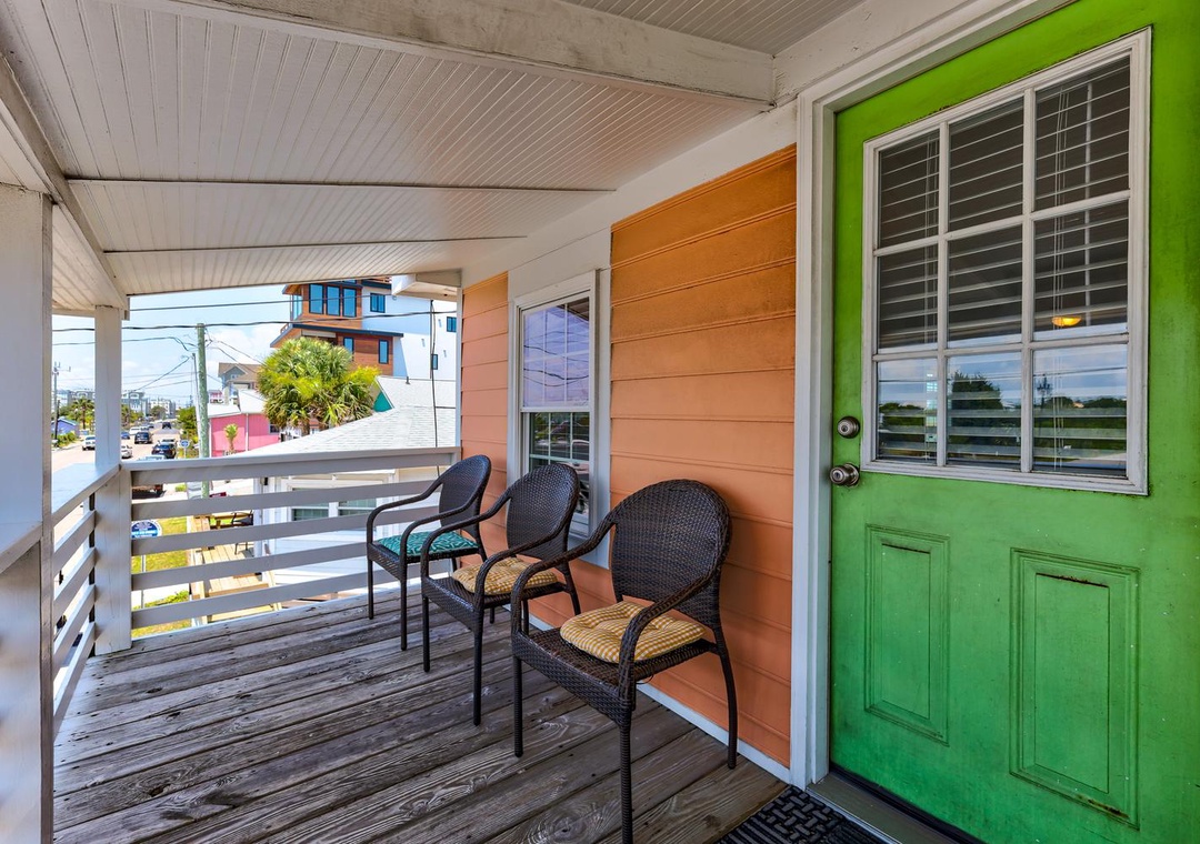 ESeaU | Porch