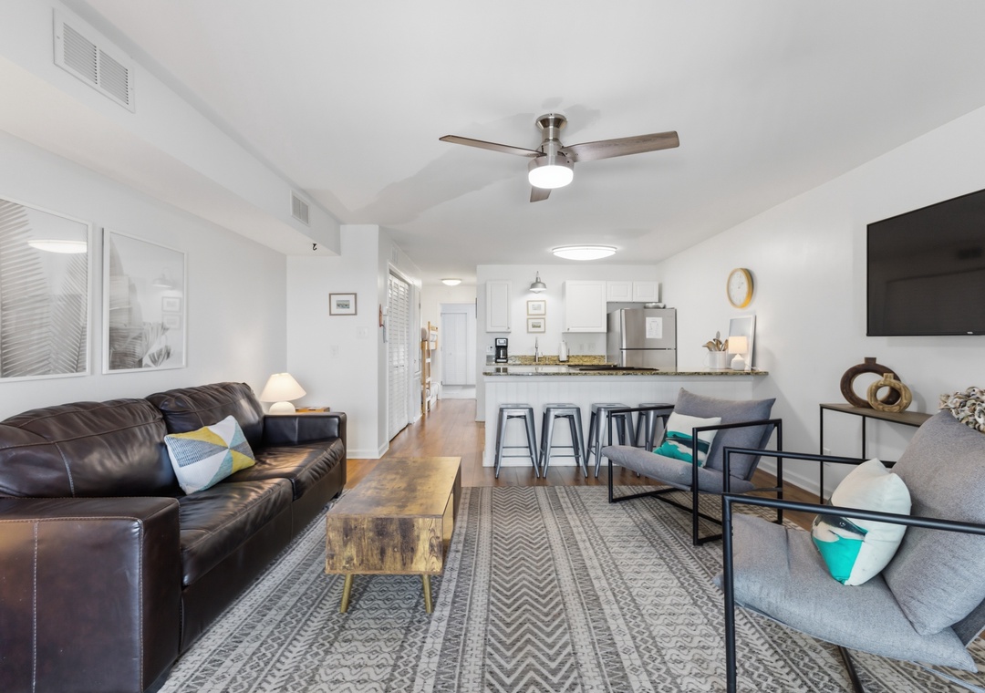 Sea-renity Now- Main Living Area