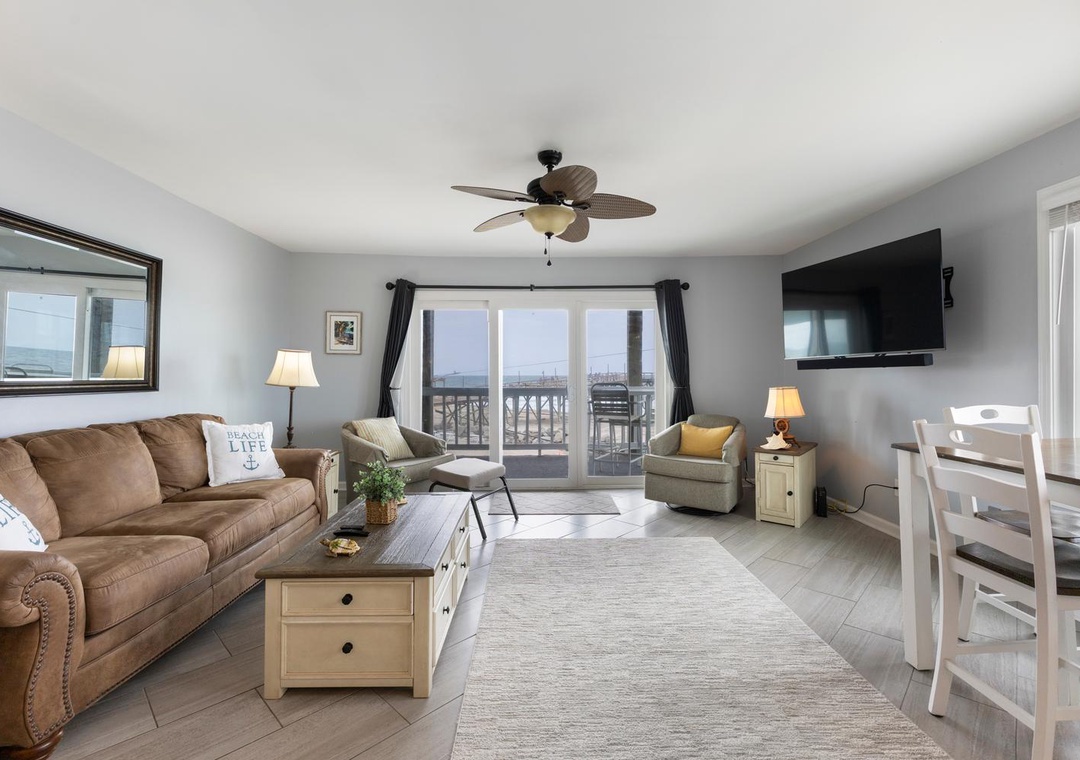 Island North A- Main Living Area