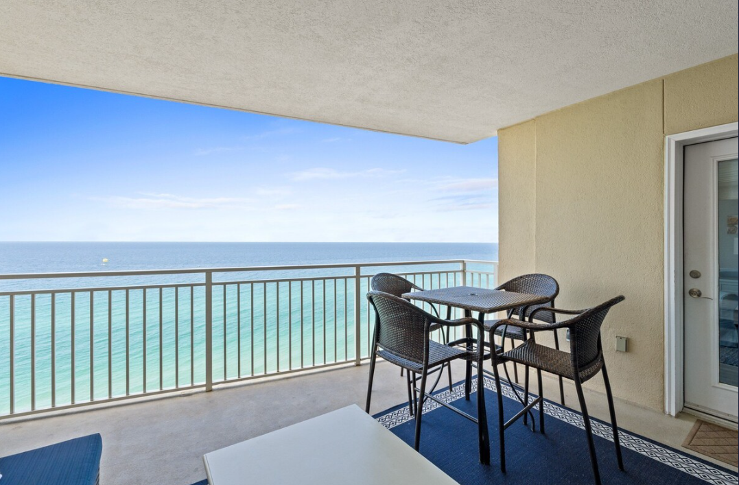 Emerald Beach 1736 balcony
