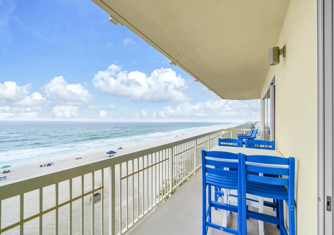 Celadon 409- Champagne Sunsets balcony