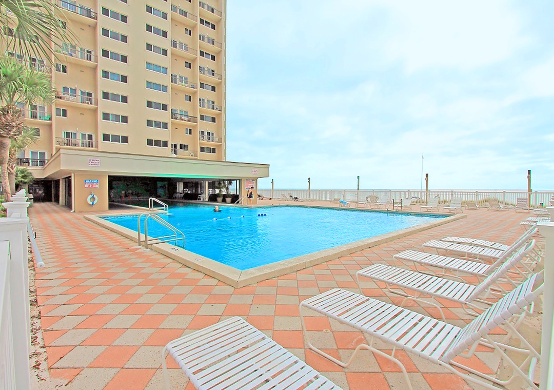 Indoor outdoor Beach side pool