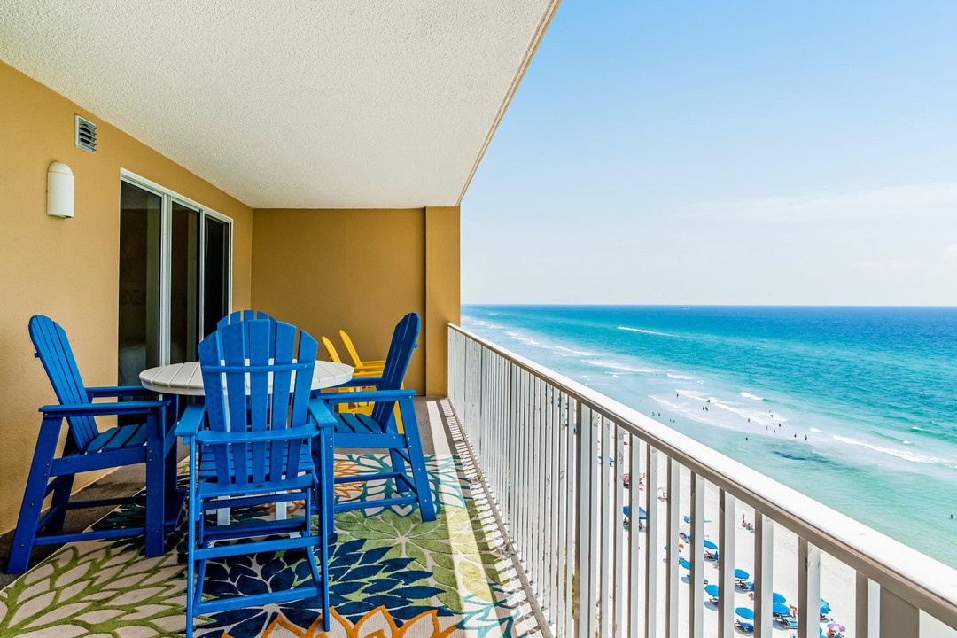 Tropic Winds 1105 balcony