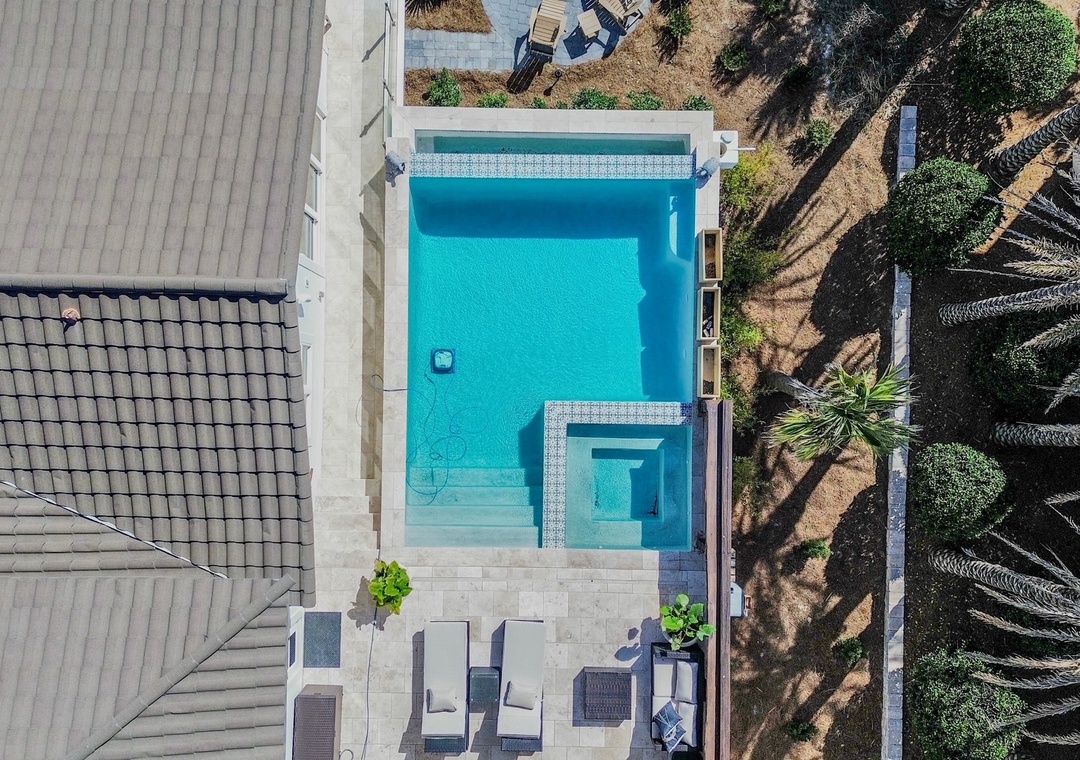 Private infinity pool