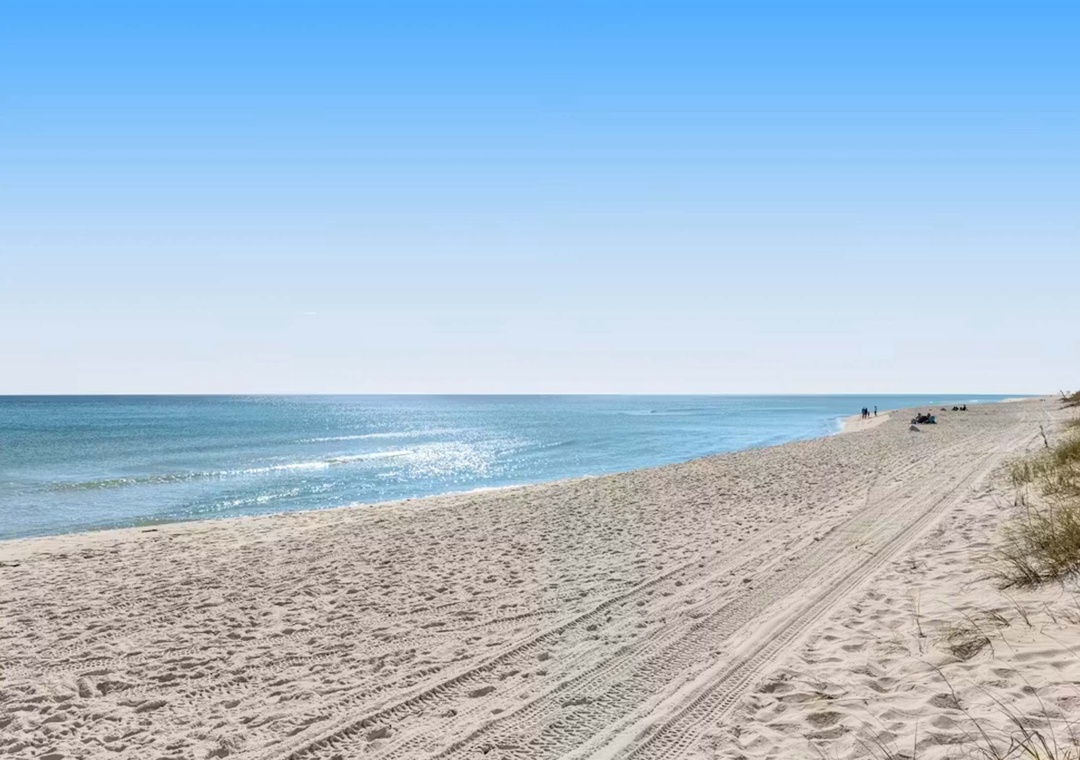 The beach is calling!