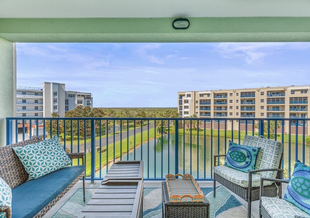 Oceanwalk 15-403 private balcony