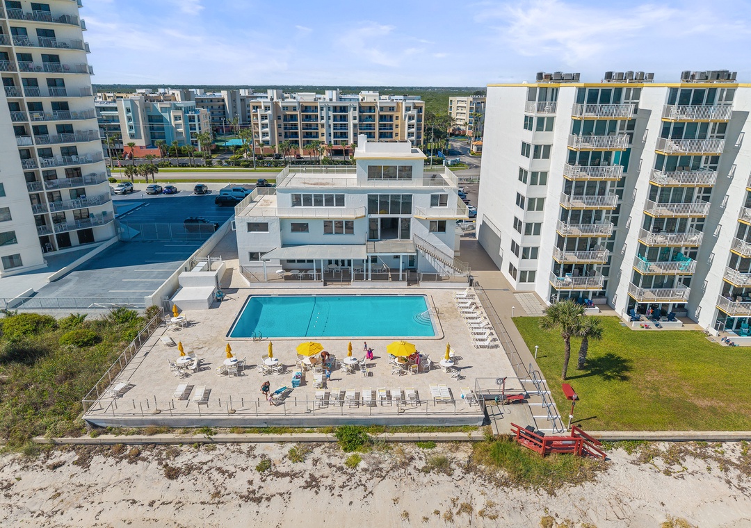 Smyrna Beach Club Community Pool
