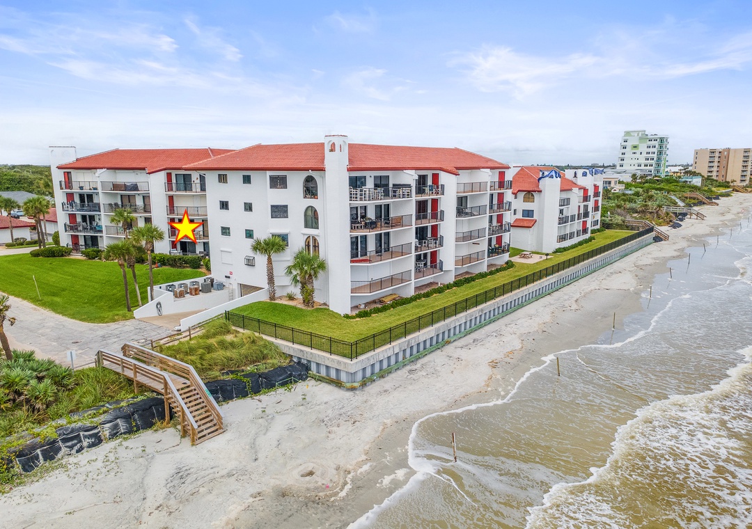 521 Balcony Location + Beach Access