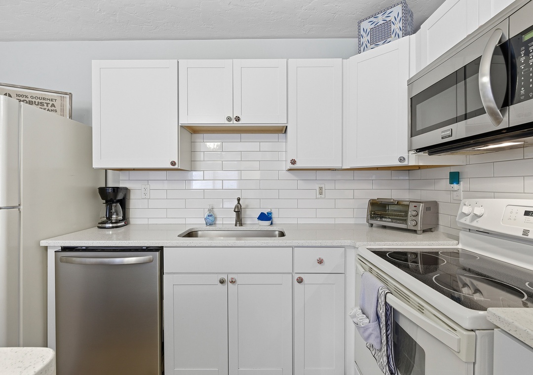 Full Kitchen