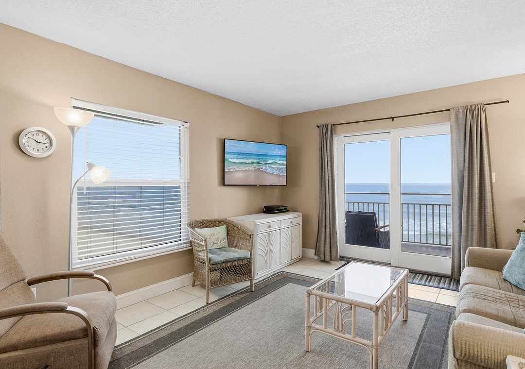 Sea Coast Gardens II 301