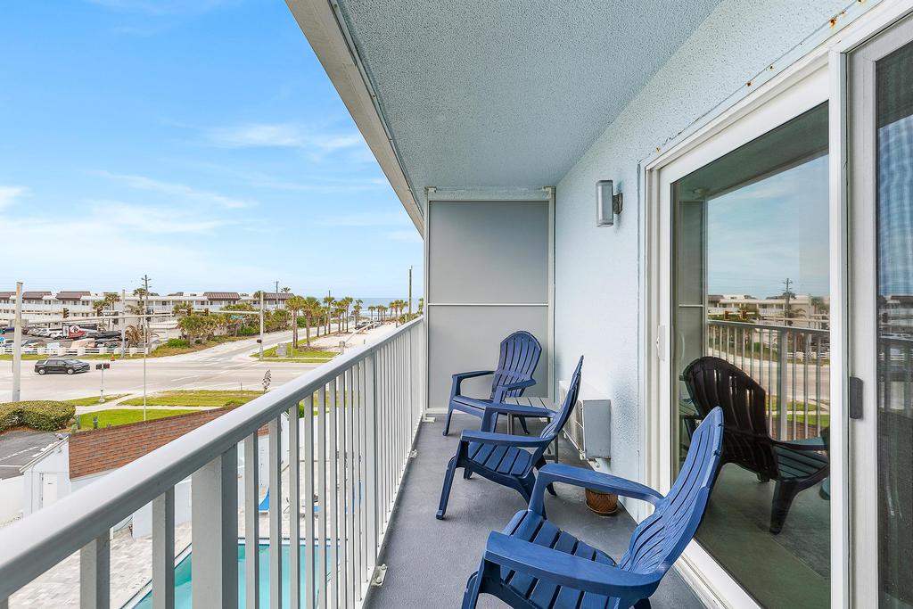 Mariner's Cove 405 balcony