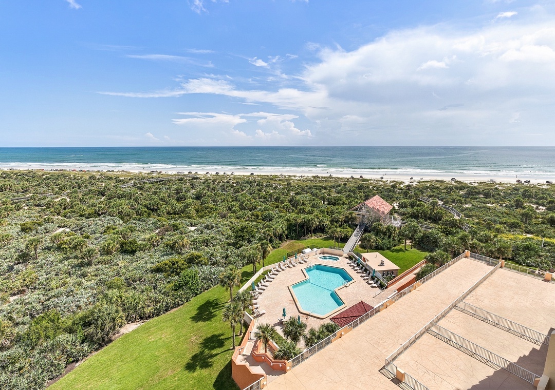 Ocean, Pool, Hot Tub Views