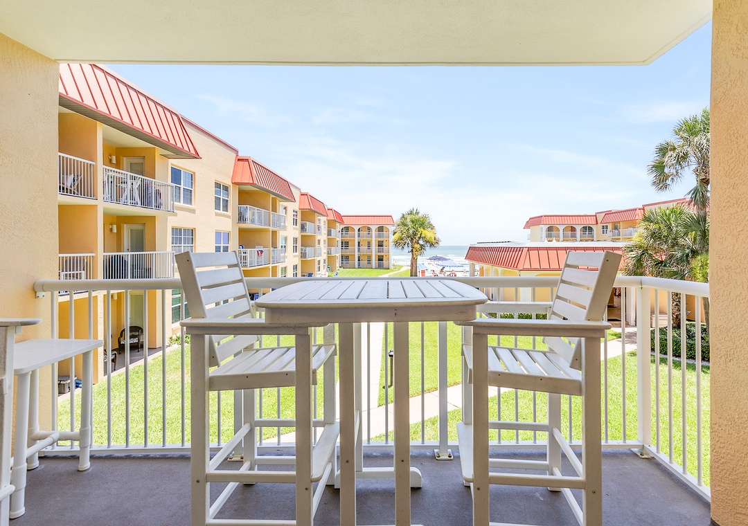Point East 213