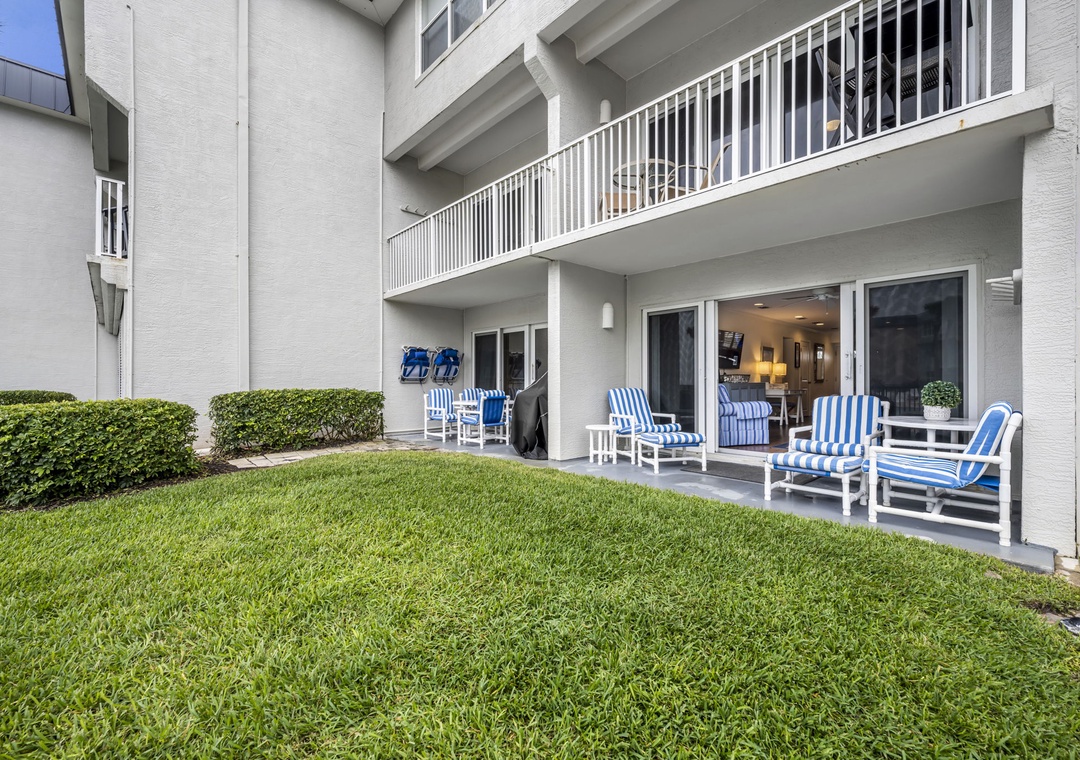 Poolside ground floor unit