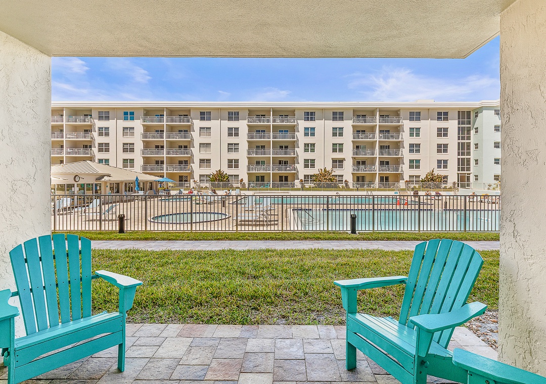 Sea Coast Gardens III 109 patio