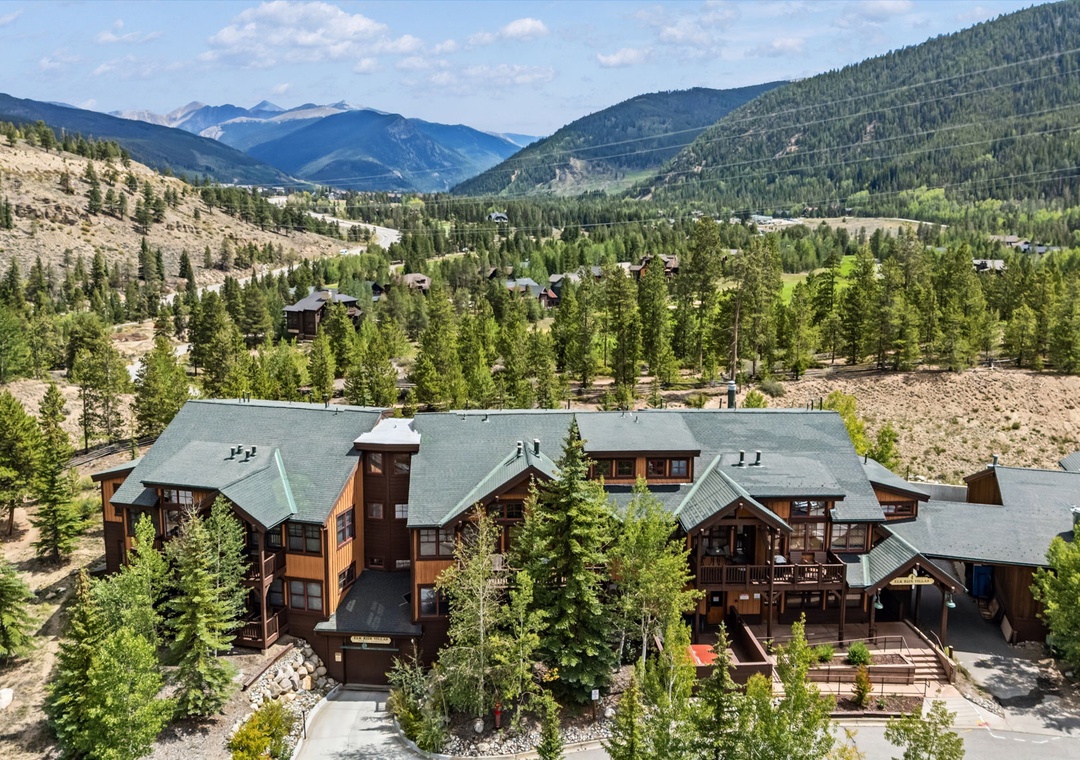 Elk Villas 9572