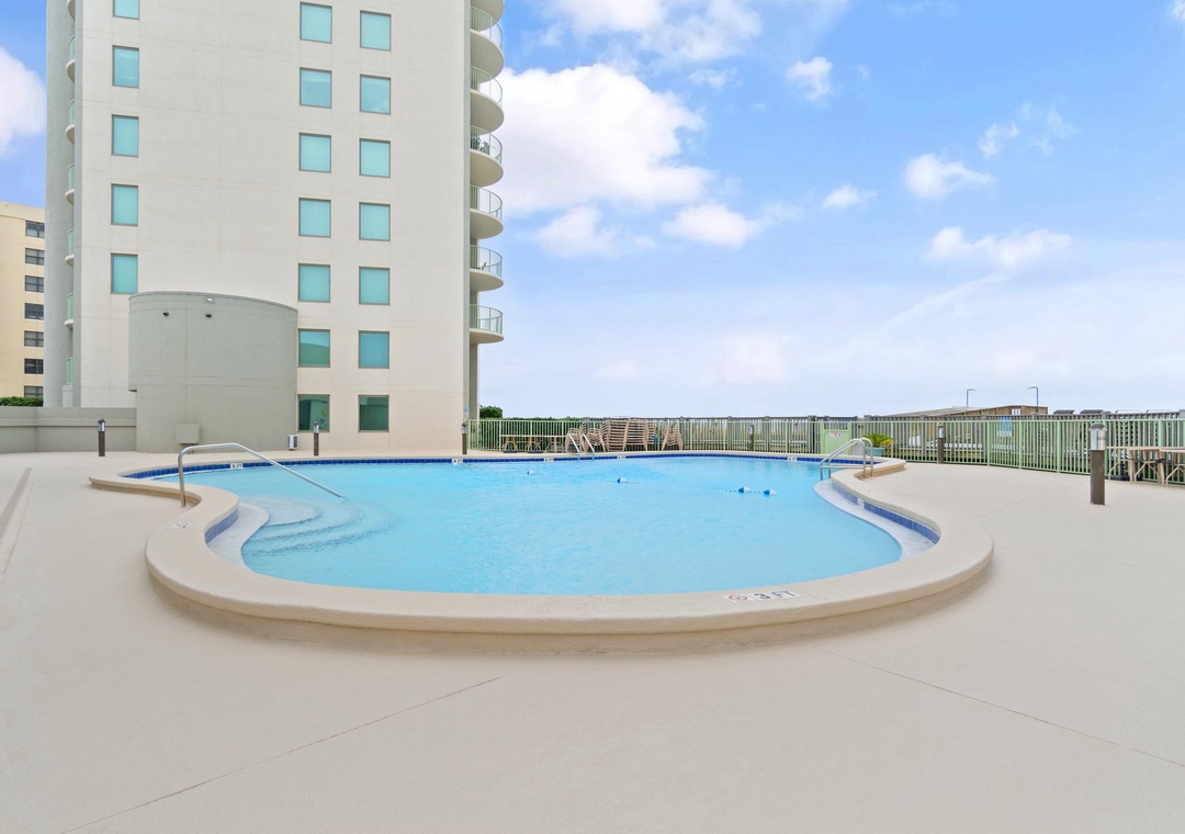 Gulf Front Community Pool