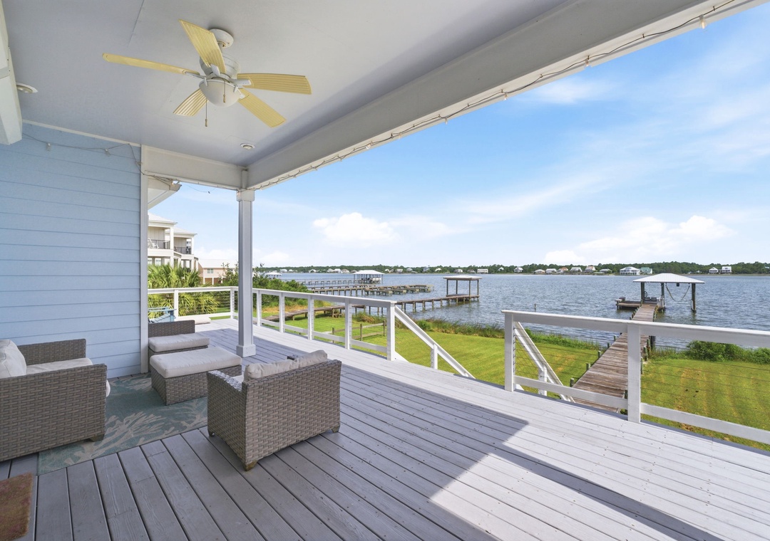 Lagoon-Front Porch Access
