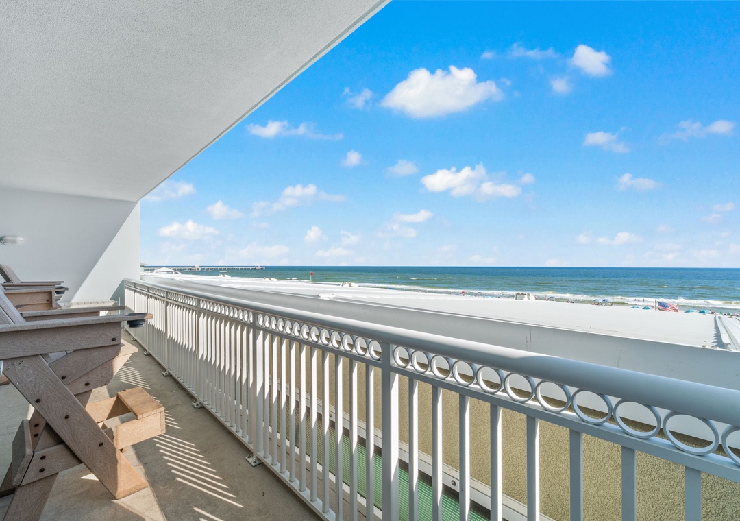 Colonnades 302