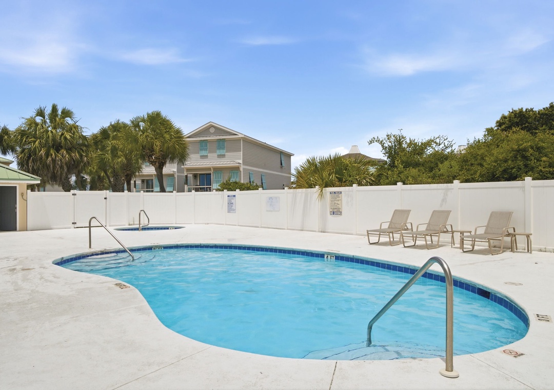 Riverside Community Pool