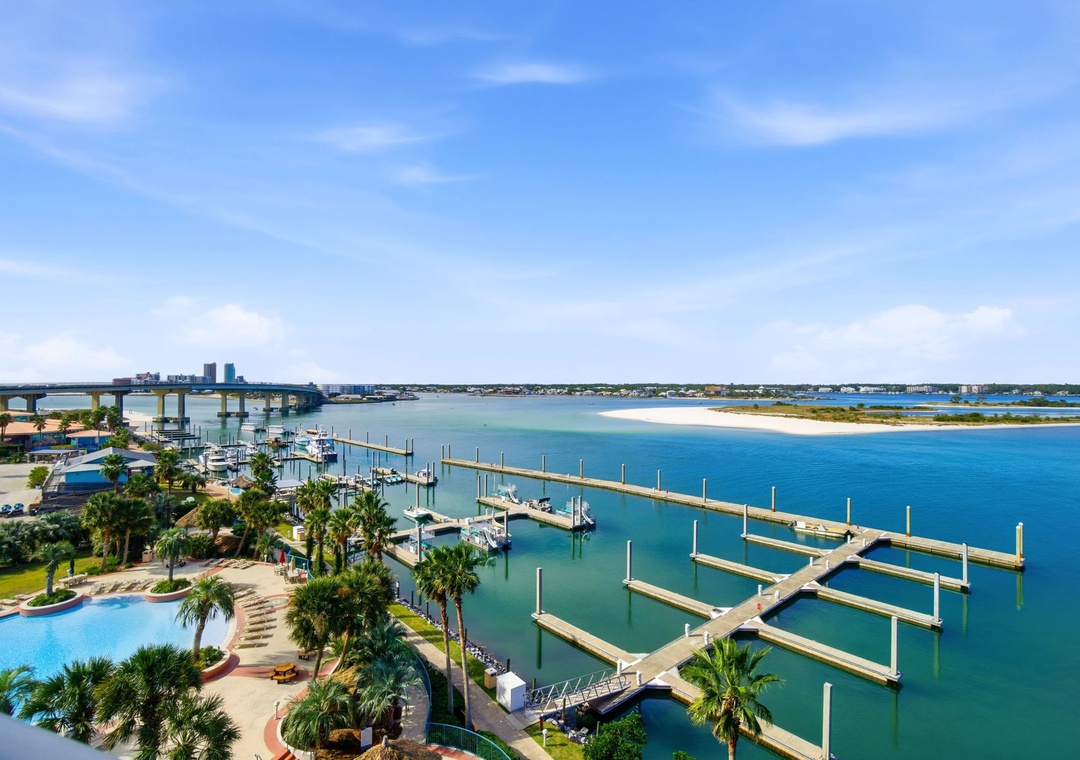 Spectacular Views from the Private Balcony!