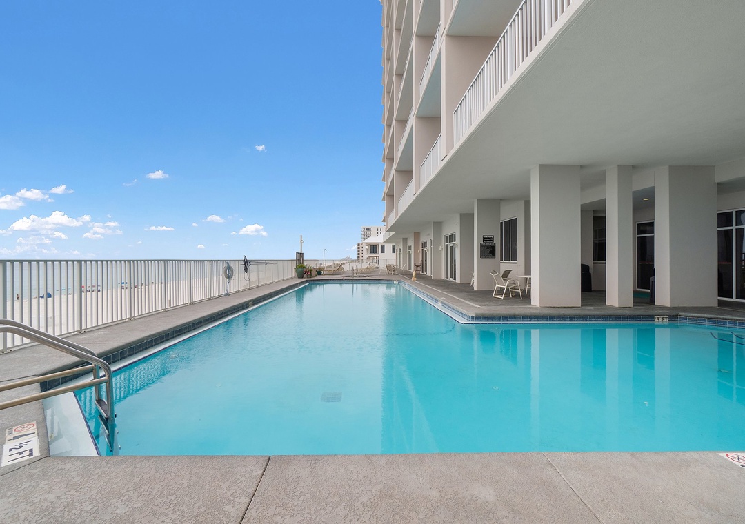 Gulf Front Community Pool