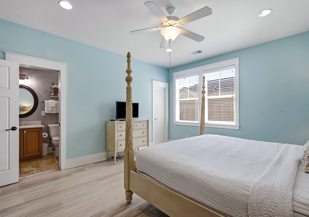 Family Tides - Primary Bedroom