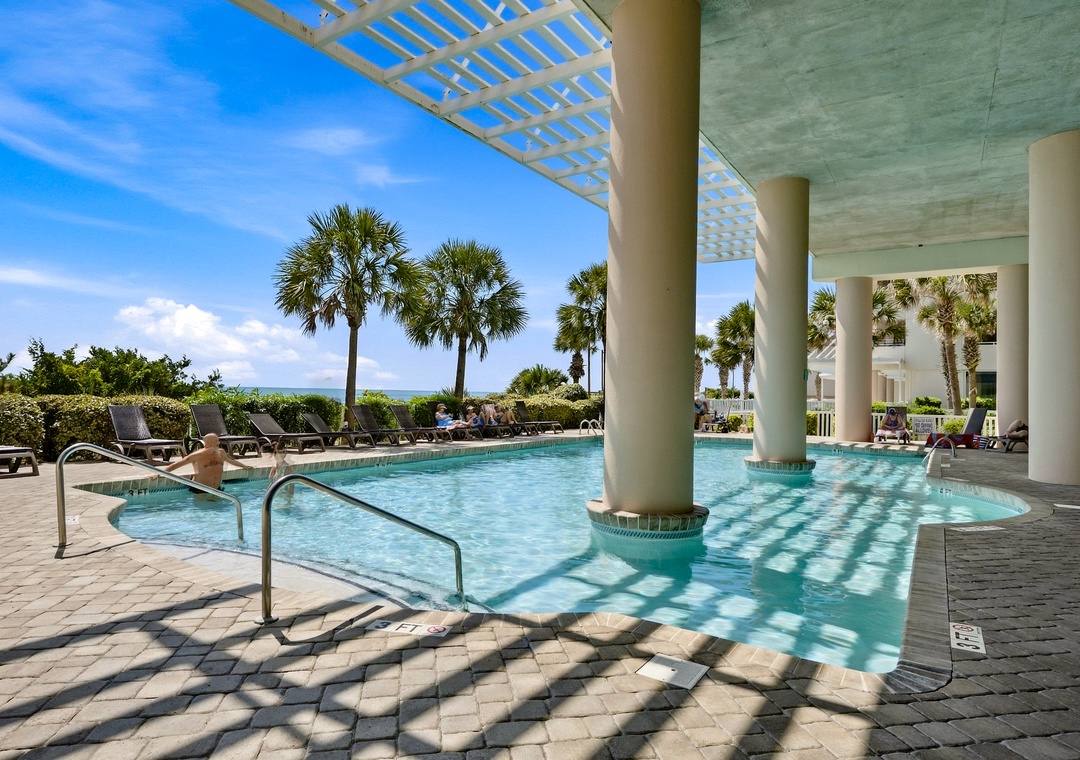 Crescent Key 610 
