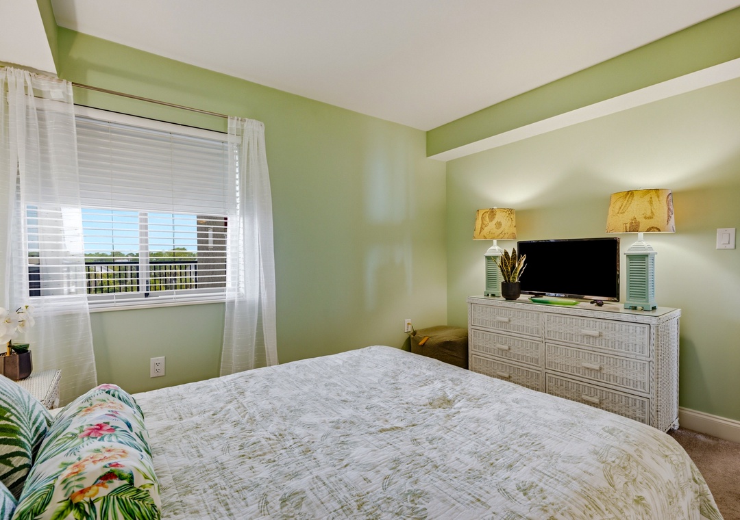 Emerald Cove 4A - Second Bedroom