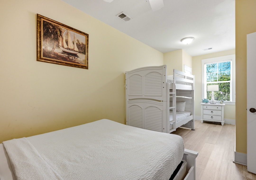 Family Tides - Second bedroom