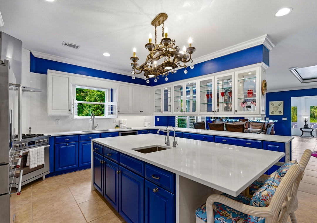 Regal Palms - Kitchen