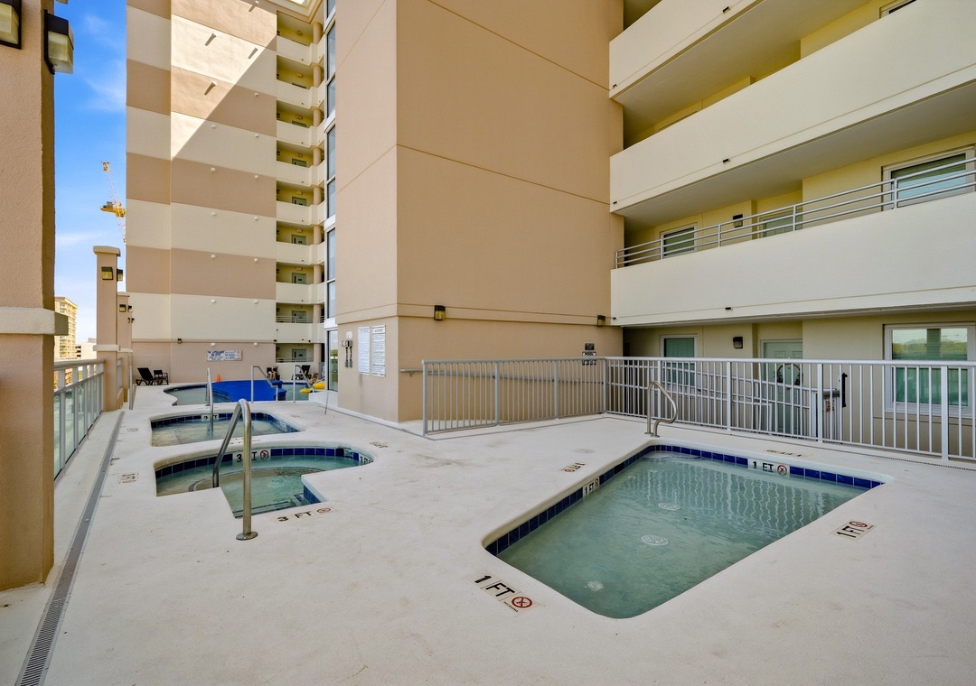 Crescent Key 610 