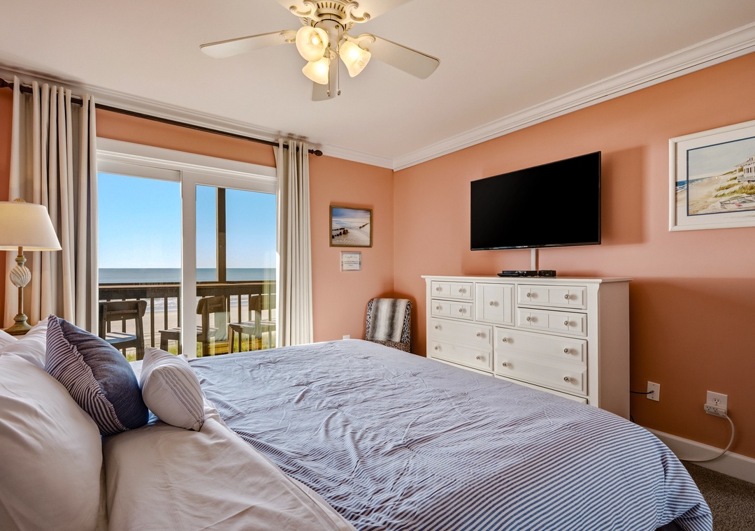 Tilghman Beach Unit 227 | Primary Bedroom