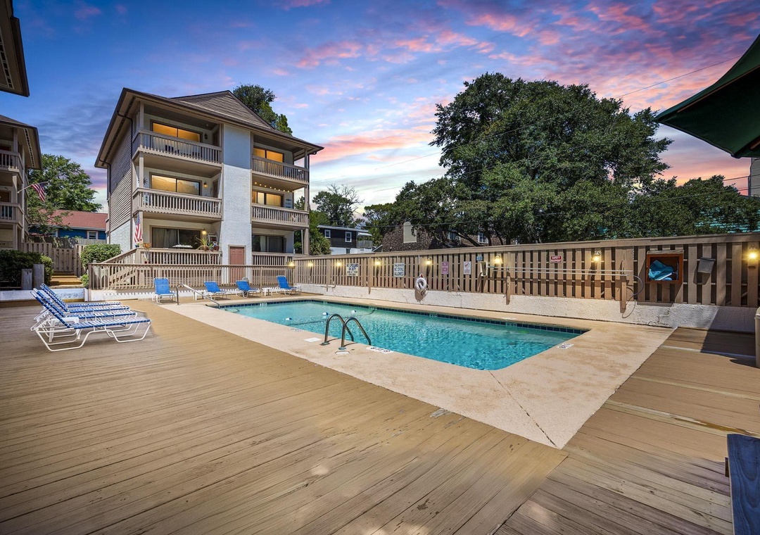 HarborSide awesome community pool