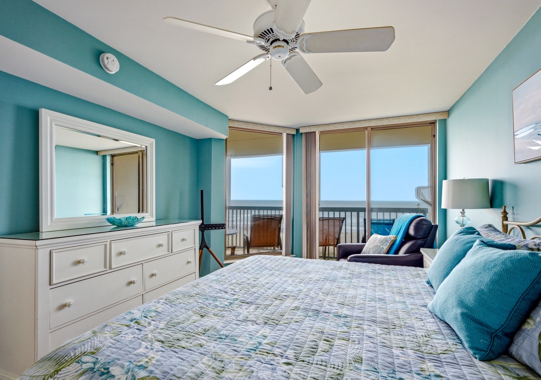Emerald Cove 4A - Primary Bedroom with Balcony Access