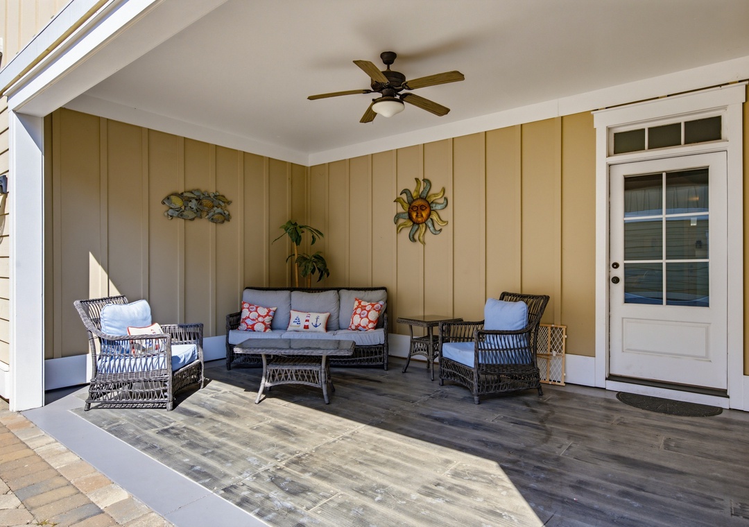 Family Tides - Outdoor Patio
