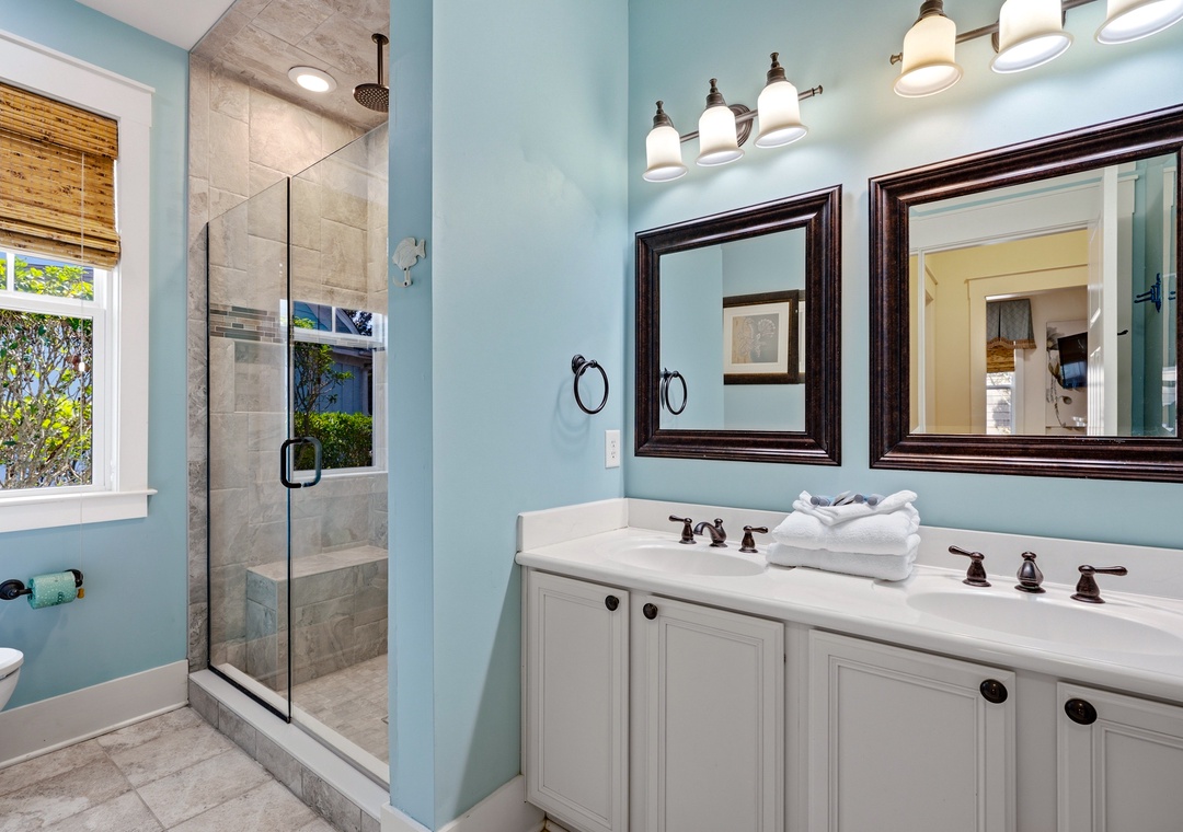 624 Ratoon Lane - Primary Bathroom
