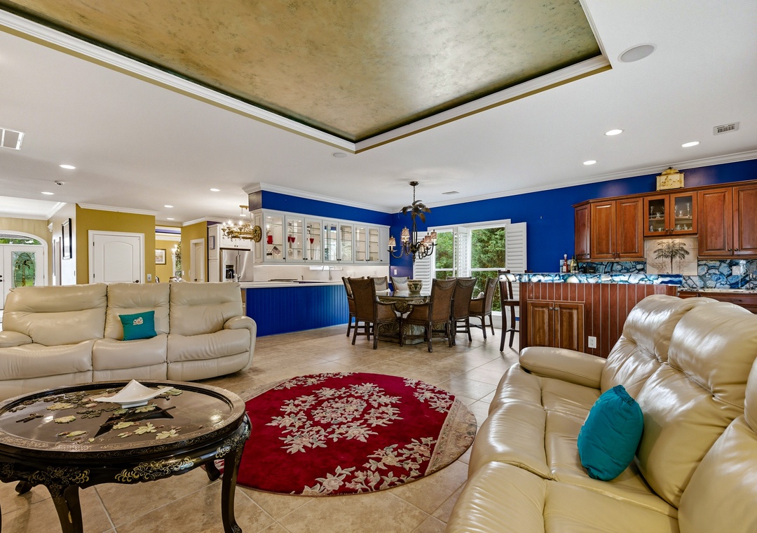 Regal Palms - Living Area