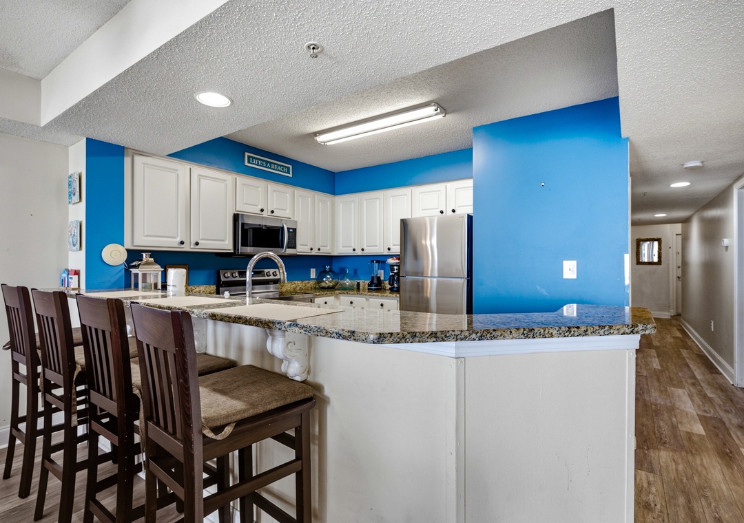 Paradise Resort 510 - Kitchen & Breakfast bar