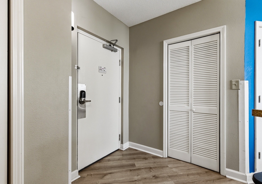 Dunes Village 623 - Entry