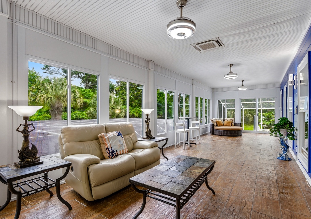 Regal Palms - Sunroom