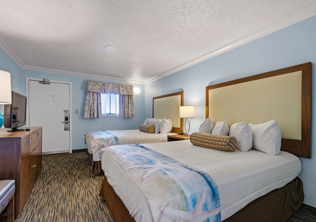 Sink into plush seating while ocean waves.