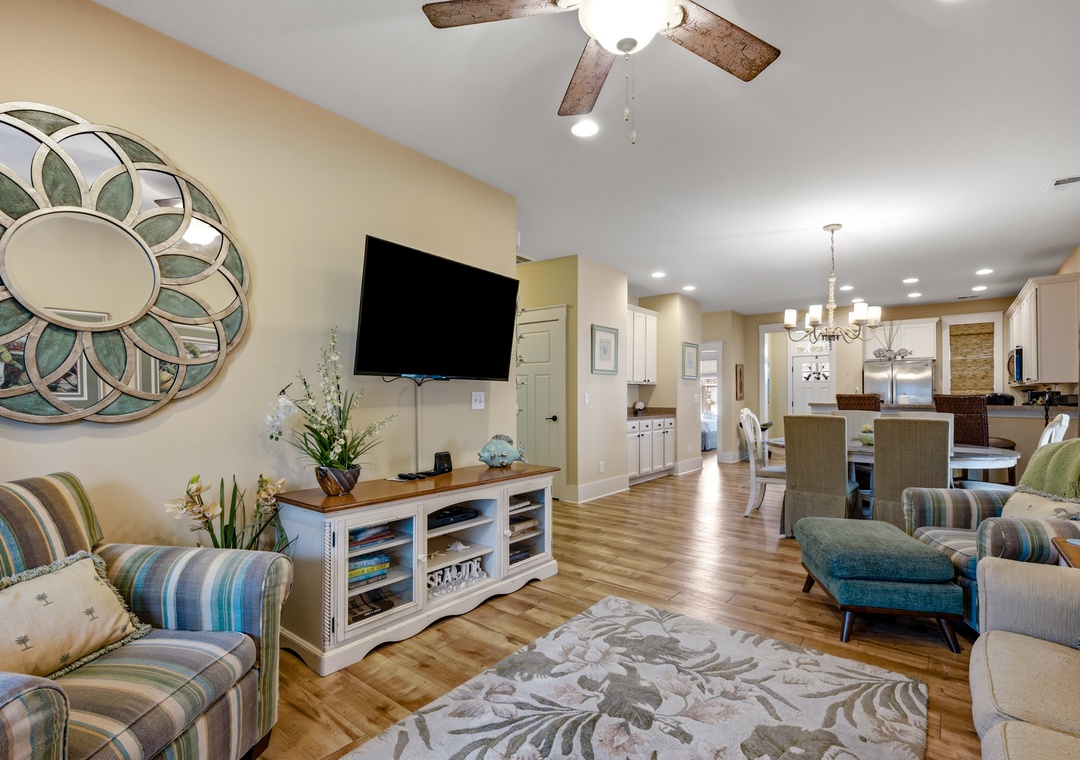 624 Ratoon Lane - Living Room