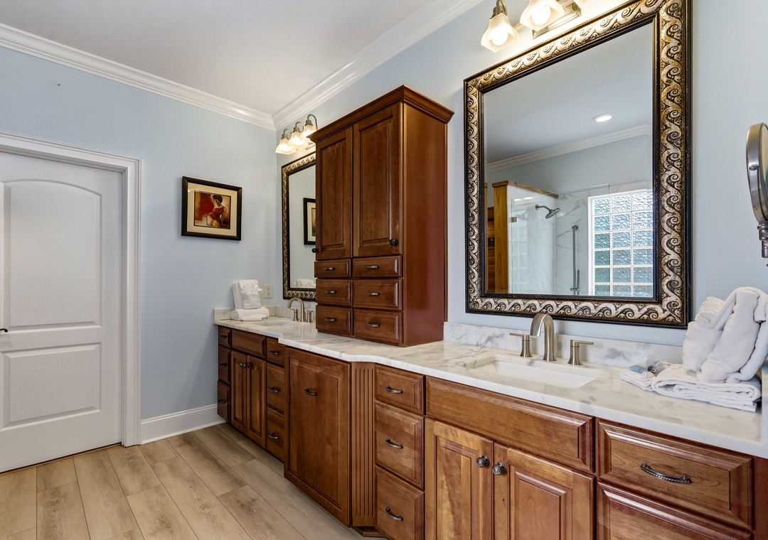 Regal Palms - Bathroom