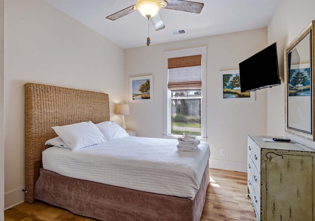 624 Ratoon Lane - Guest Bedroom #1