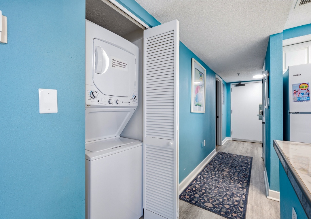 Beach Colony 210 - Hallway Laundry