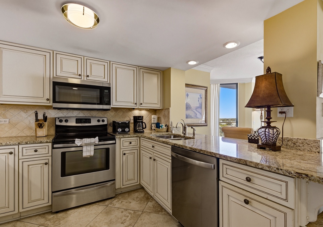 Fully equipped kitchen